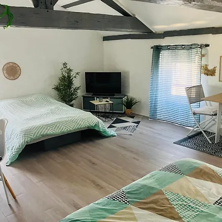 Les D'ursule Penzion