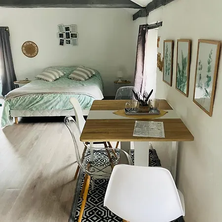 Les D'ursule 3* Tartas